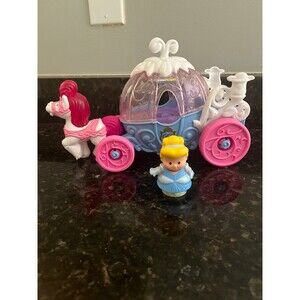 Fisher Price Disney Little People Cinderella Carriage Lights